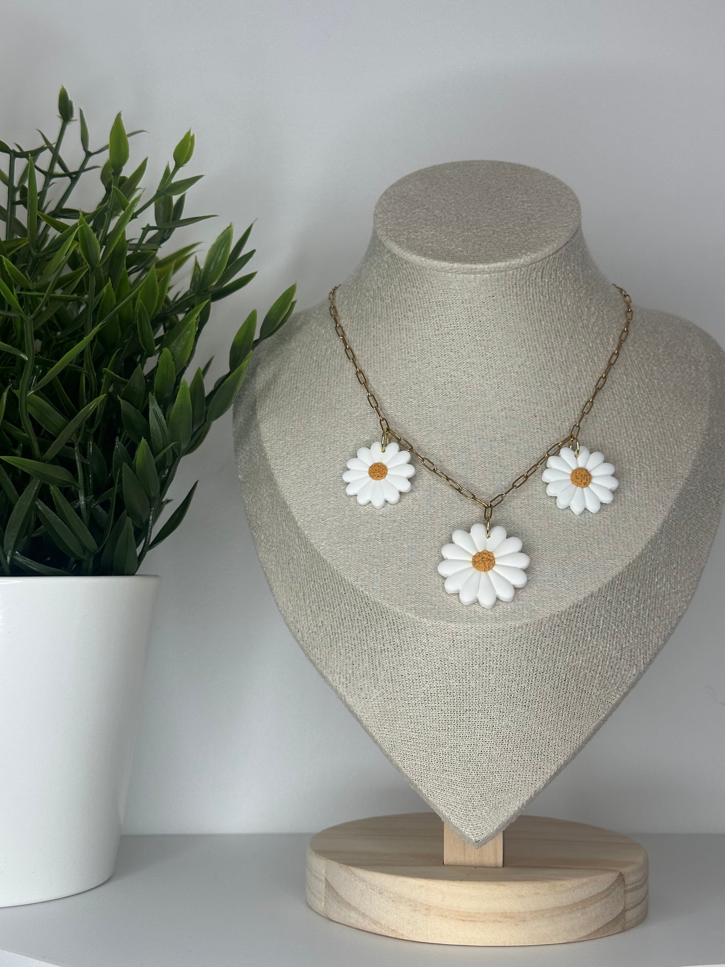 Collier - triple marguerites