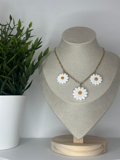 Collier - triple marguerites