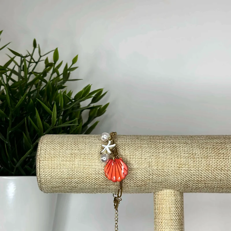 Bracelet charms Coquillage corail – bijou fait main en pâte polymère