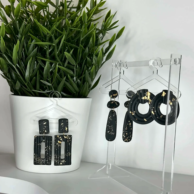 Boucles d’oreilles Collection Gold is the new black – bijou fait main en pâte polymère