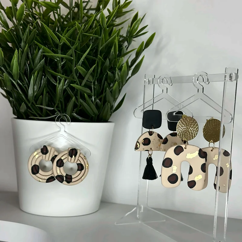 Boucles d’oreilles Collection Léopard – bijou fait main en pâte polymère