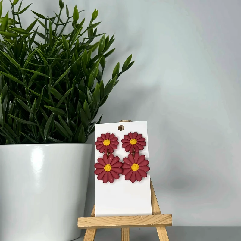 Boucles d’oreilles Marguerite Rose rouge double – bijou fait main en pâte polymère