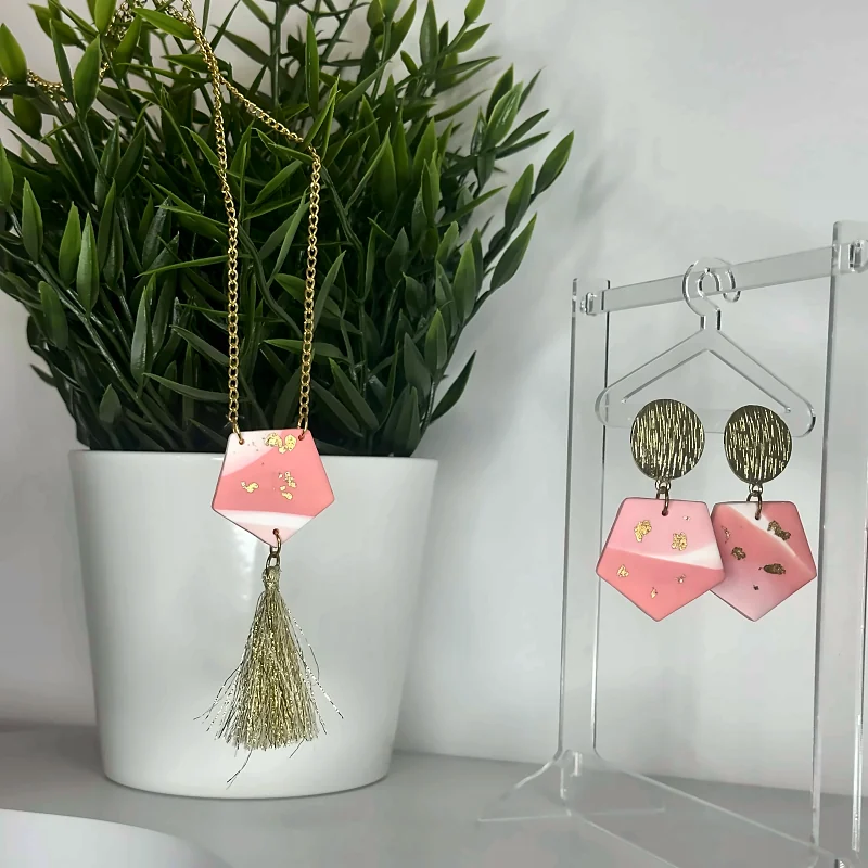 Parure Lisa pêche et doré – bijou fait main en pâte polymère